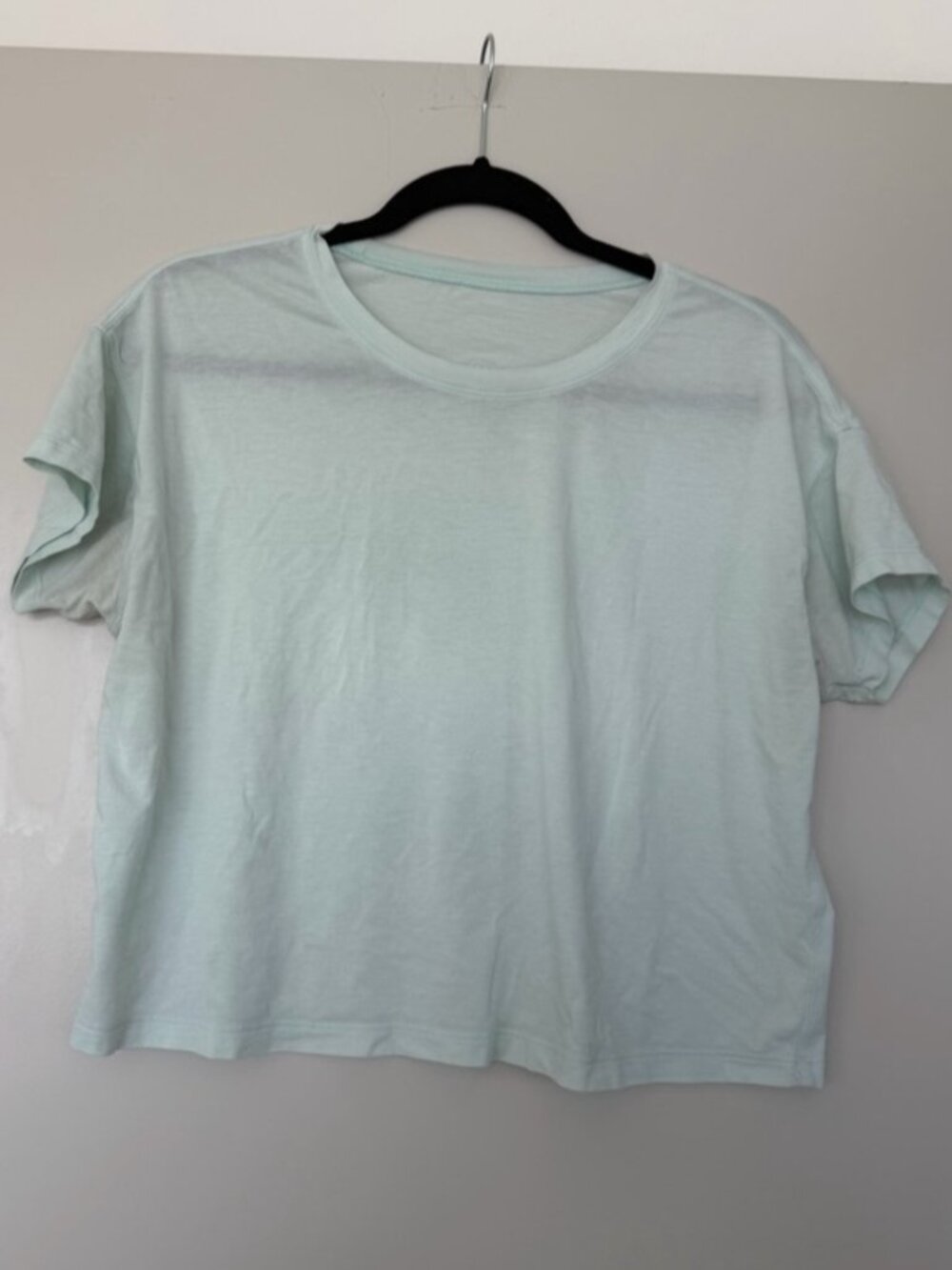 Women’s Relaxed Crewneck Tee in Light Mint